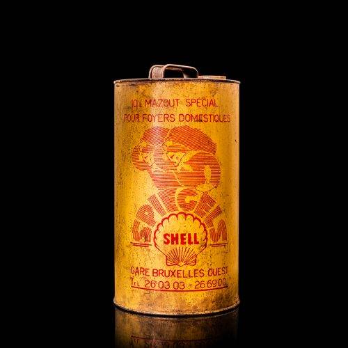 Vintage Shell oil cans with red and yellow branding from the 1920-1940 old logo Vintage Shell oil cans from 1900-1920, featuring the old logo. The photo showcases an antique tin yellow with red accenaccents, displaying the historic Shell emblem. Shot in a studio against a solid black background